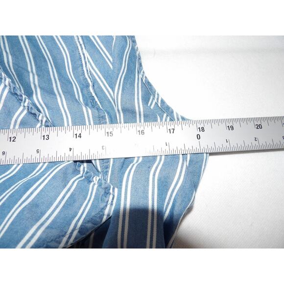 Altar'd State Medium Top Vest Blue White Vertical Stripe Tie Cinch Old Money - Picture 12 of 16